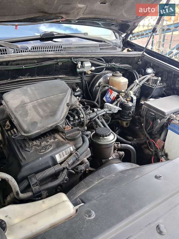 Позашляховик / Кросовер Toyota Land Cruiser Prado 2006 в Києві