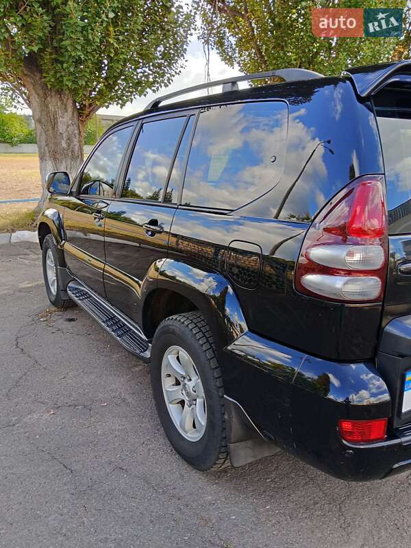 Позашляховик / Кросовер Toyota Land Cruiser Prado 2006 в Києві