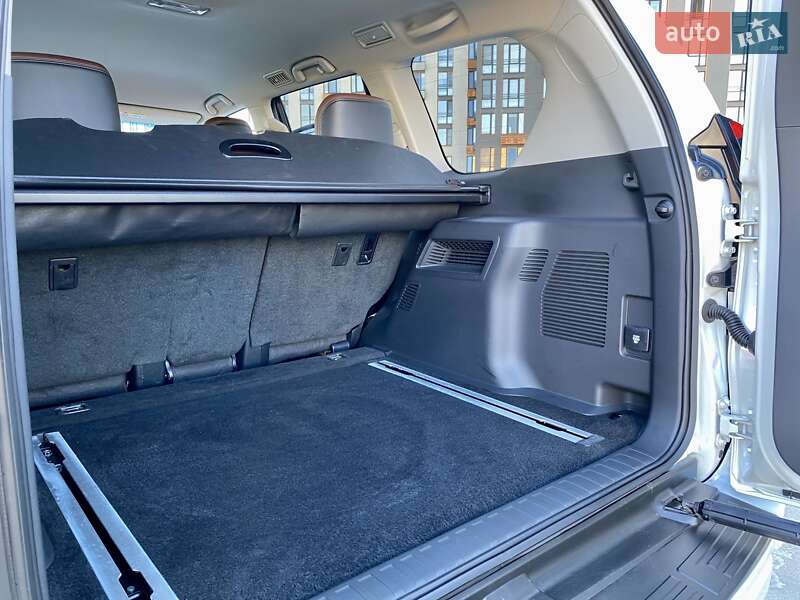 Позашляховик / Кросовер Toyota Land Cruiser Prado 2019 в Києві