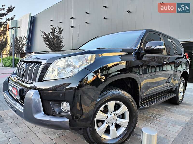 Toyota Land Cruiser Prado 2011