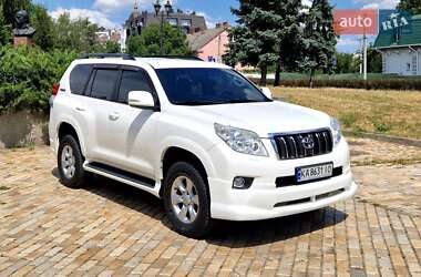 Внедорожник / Кроссовер Toyota Land Cruiser Prado 2012 в 