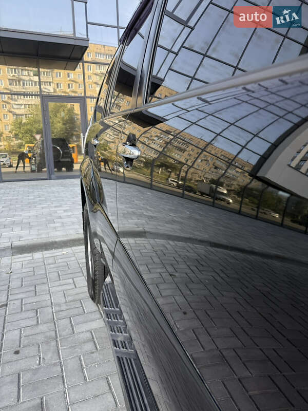 Позашляховик / Кросовер Toyota Land Cruiser Prado 2004 в Дніпрі