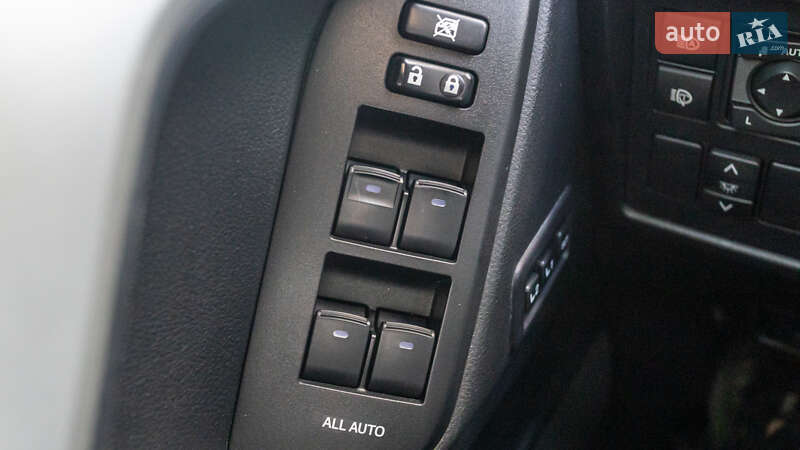 Внедорожник / Кроссовер Toyota Land Cruiser Prado 2019 в Днепре