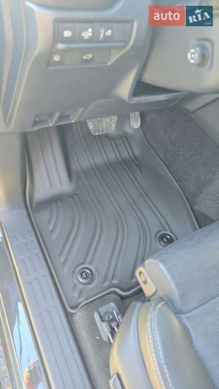 Внедорожник / Кроссовер Toyota Land Cruiser Prado 2024 в Одессе фото 14 Внедорожник / Кроссовер Toyota Land Cruiser Prado 2024 в Одессе