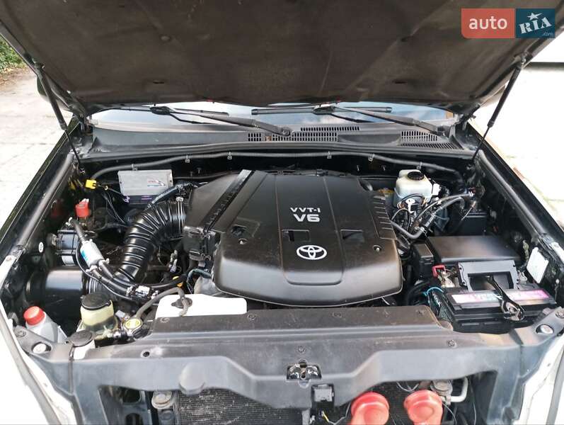 Внедорожник / Кроссовер Toyota Land Cruiser Prado 2008 в Киеве