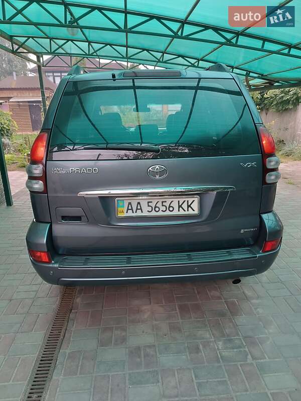 Внедорожник / Кроссовер Toyota Land Cruiser Prado 2005 в Киеве
