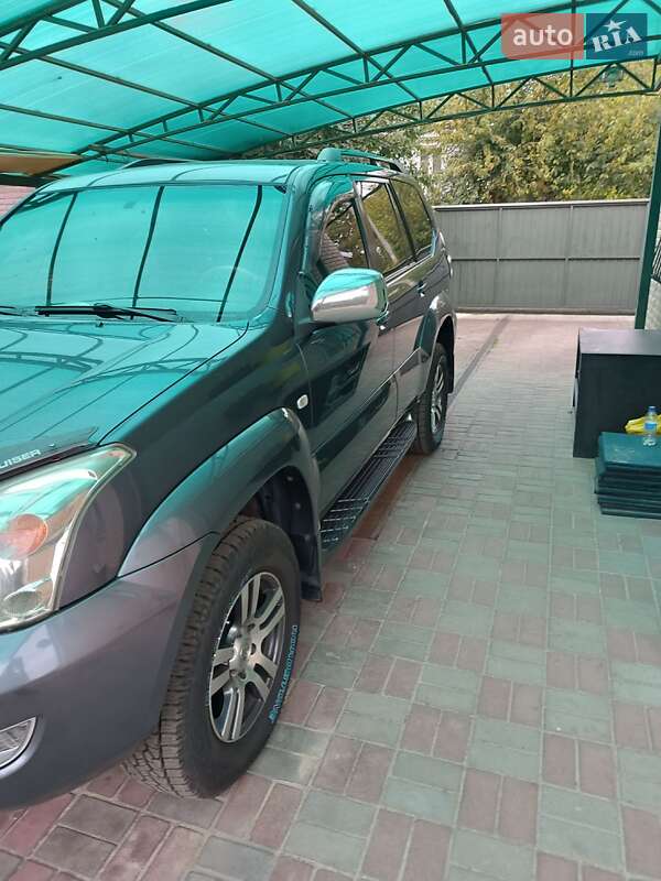 Внедорожник / Кроссовер Toyota Land Cruiser Prado 2005 в Киеве