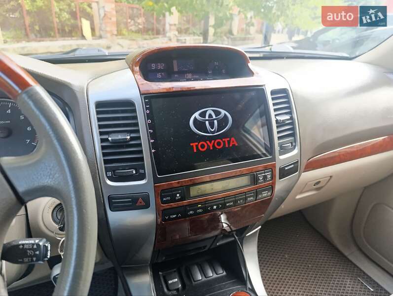 Позашляховик / Кросовер Toyota Land Cruiser Prado 2006 в Ужгороді