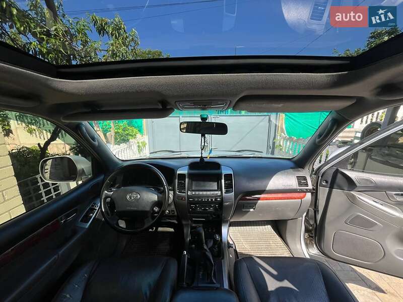 Внедорожник / Кроссовер Toyota Land Cruiser Prado 2003 в Киеве
