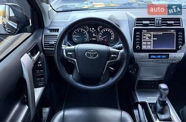 Внедорожник / Кроссовер Toyota Land Cruiser Prado 2021 в 