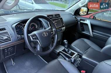 Внедорожник / Кроссовер Toyota Land Cruiser Prado 2021 в 