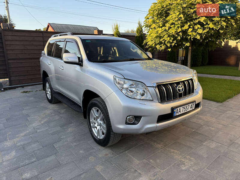 Позашляховик / Кросовер Toyota Land Cruiser Prado 2010 в Кропивницькому