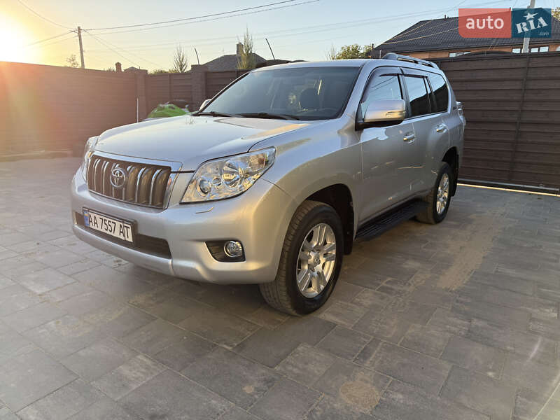 Позашляховик / Кросовер Toyota Land Cruiser Prado 2010 в Кропивницькому