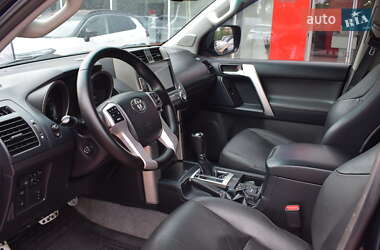 Внедорожник / Кроссовер Toyota Land Cruiser Prado 2012 в 
