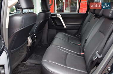 Внедорожник / Кроссовер Toyota Land Cruiser Prado 2012 в 