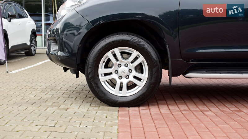 Позашляховик / Кросовер Toyota Land Cruiser Prado 2012 в Житомирі