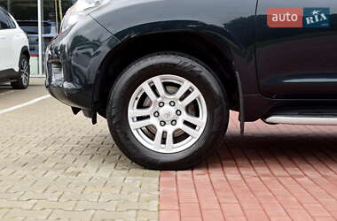 Внедорожник / Кроссовер Toyota Land Cruiser Prado 2012 в 