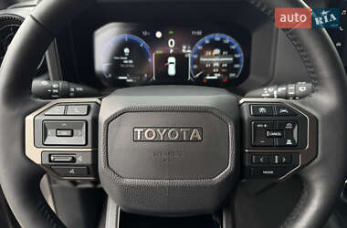 Внедорожник / Кроссовер Toyota Land Cruiser Prado 2025 в 