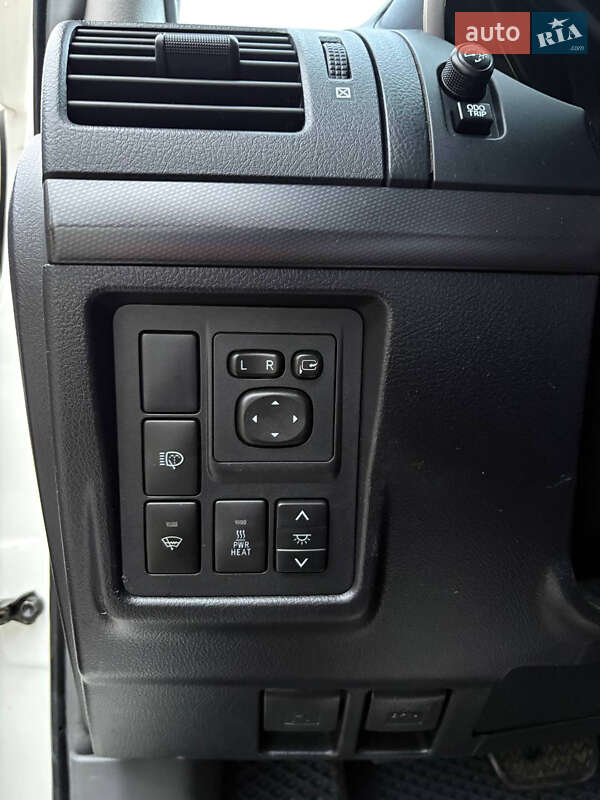 Внедорожник / Кроссовер Toyota Land Cruiser Prado 2010 в Кривом Роге фото 11 Внедорожник / Кроссовер Toyota Land Cruiser Prado 2010 в Кривом Роге