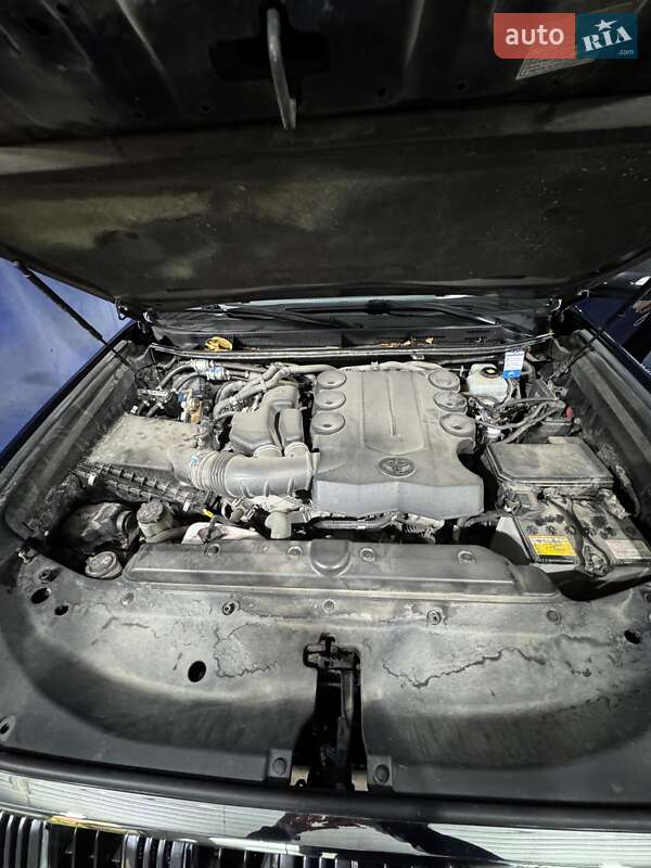 Внедорожник / Кроссовер Toyota Land Cruiser Prado 2019 в Хмельницком