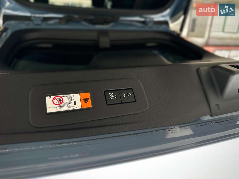 Позашляховик / Кросовер Toyota Land Cruiser Prado 2024 в Києві