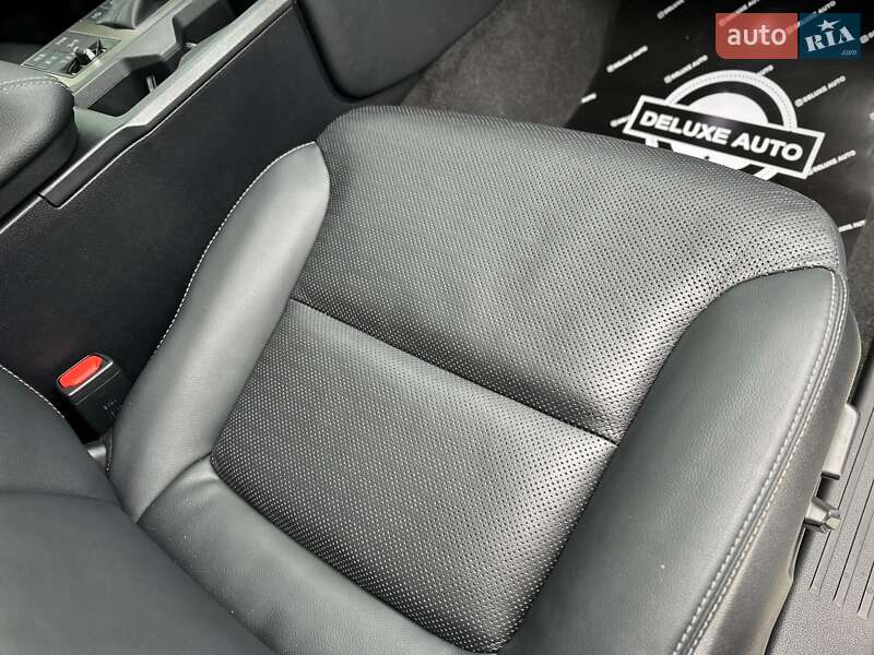 Позашляховик / Кросовер Toyota Land Cruiser Prado 2024 в Києві