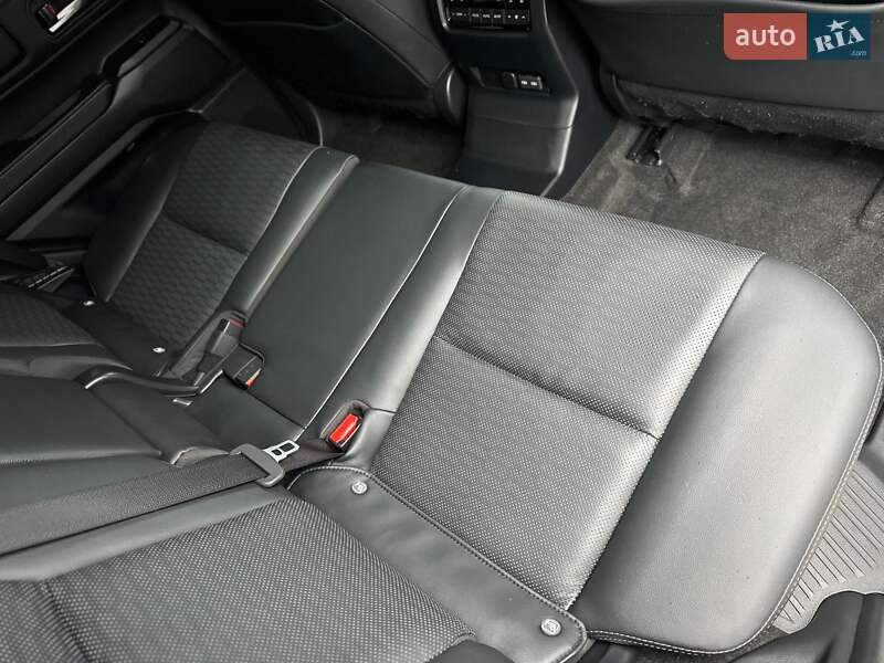 Позашляховик / Кросовер Toyota Land Cruiser Prado 2024 в Києві