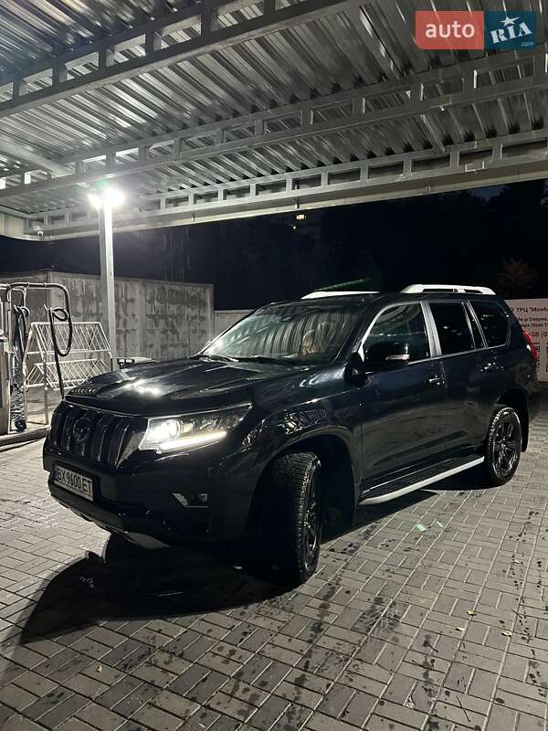 Внедорожник / Кроссовер Toyota Land Cruiser Prado 2019 в Хмельницком