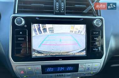 Внедорожник / Кроссовер Toyota Land Cruiser Prado 2018 в 