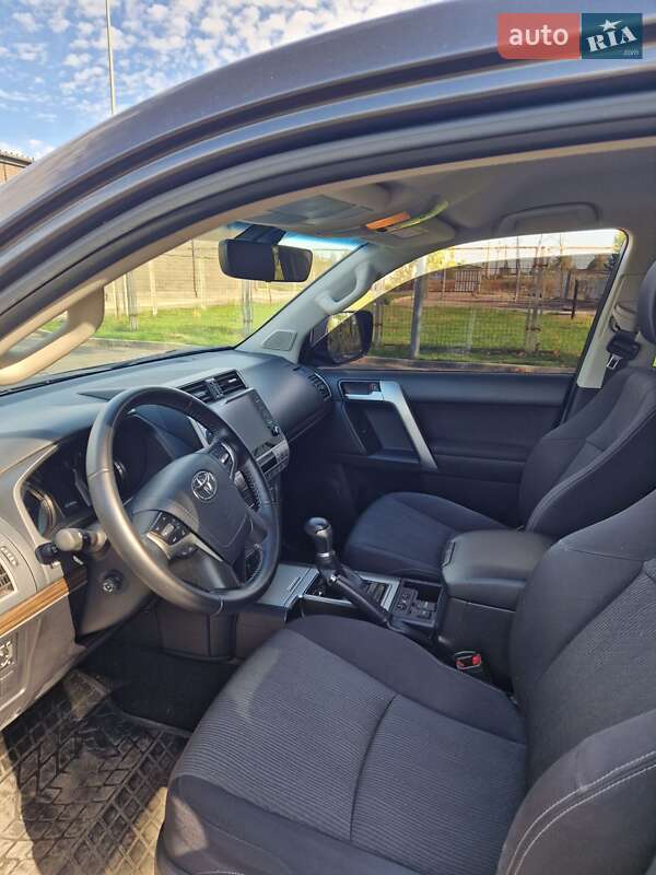 Внедорожник / Кроссовер Toyota Land Cruiser Prado 2020 в Днепре