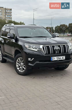 Позашляховик / Кросовер Toyota Land Cruiser Prado 2017 в Києві