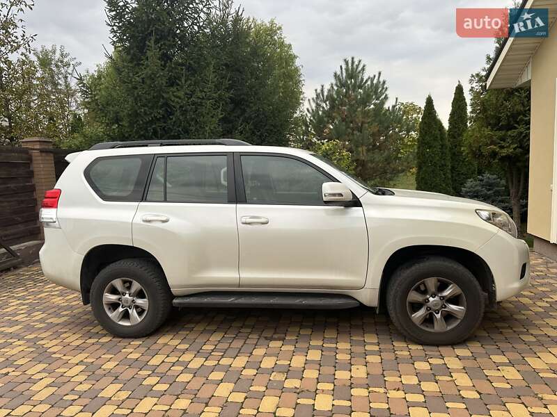 Toyota Land Cruiser Prado 2010