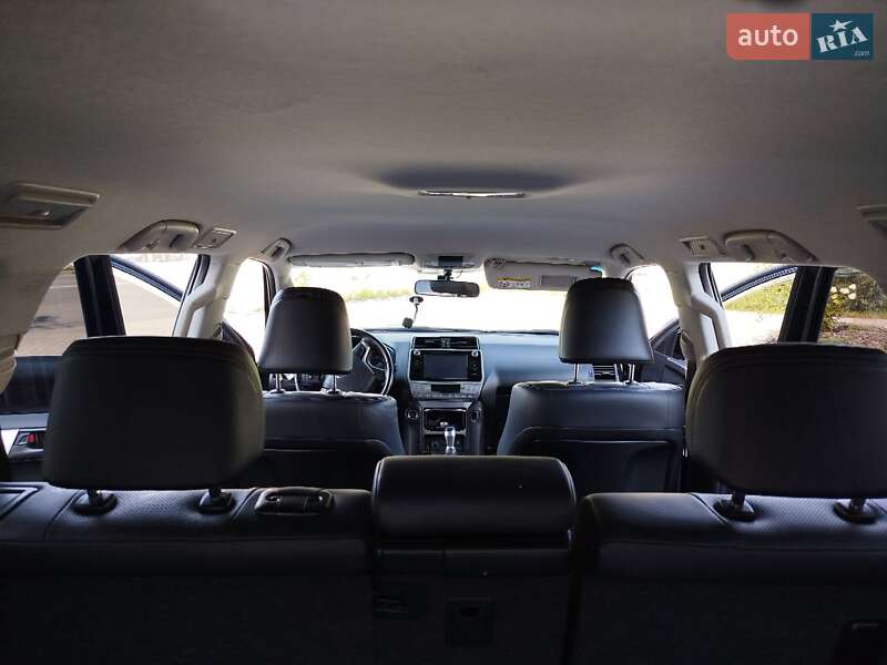 Позашляховик / Кросовер Toyota Land Cruiser Prado 2019 в Хмельницькому