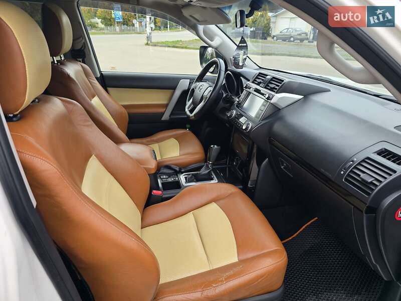 Позашляховик / Кросовер Toyota Land Cruiser Prado 2014 в Києві фото 29 Позашляховик / Кросовер Toyota Land Cruiser Prado 2014 в Києві