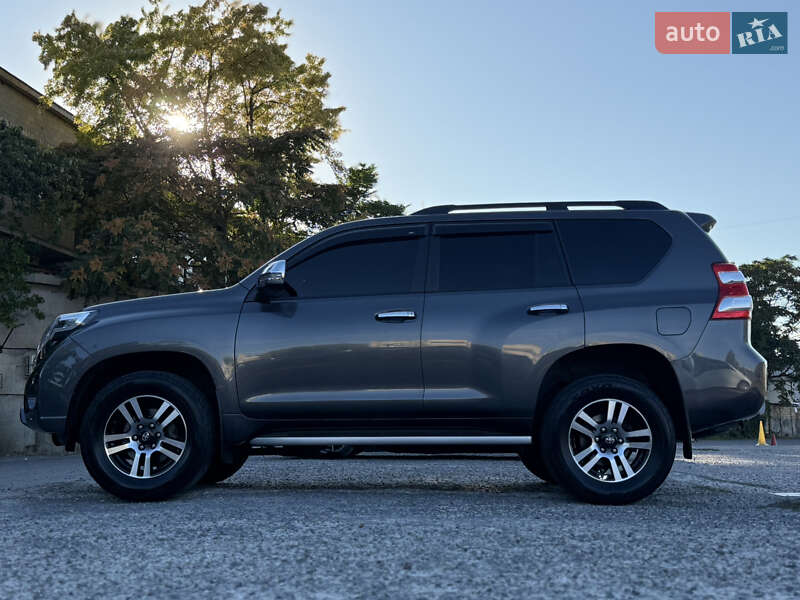 Внедорожник / Кроссовер Toyota Land Cruiser Prado 2013 в Одессе