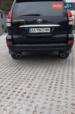 Внедорожник / Кроссовер Toyota Land Cruiser Prado 2007 в 