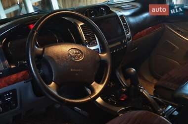 Внедорожник / Кроссовер Toyota Land Cruiser Prado 2005 в  фото 2 Внедорожник / Кроссовер Toyota Land Cruiser Prado 2005 в