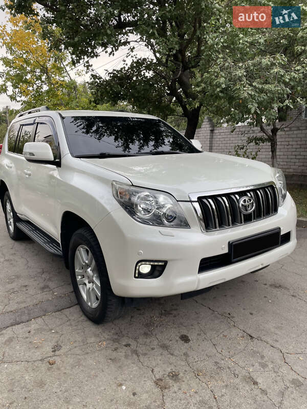 Позашляховик / Кросовер Toyota Land Cruiser Prado 2010 в Дніпрі фото 2 Позашляховик / Кросовер Toyota Land Cruiser Prado 2010 в Дніпрі