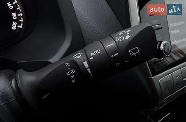 Внедорожник / Кроссовер Toyota Land Cruiser Prado 2023 в 