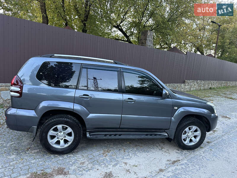 Внедорожник / Кроссовер Toyota Land Cruiser Prado 2005 в Львове