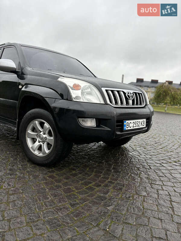 Позашляховик / Кросовер Toyota Land Cruiser Prado 2007 в Жовкві