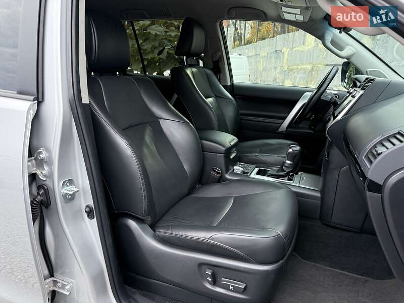 Внедорожник / Кроссовер Toyota Land Cruiser Prado 2020 в Харькове фото 12 Внедорожник / Кроссовер Toyota Land Cruiser Prado 2020 в Харькове