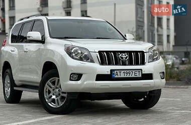 Внедорожник / Кроссовер Toyota Land Cruiser Prado 2010 в 