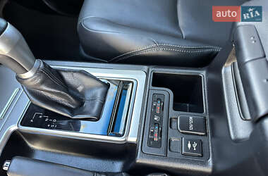 Внедорожник / Кроссовер Toyota Land Cruiser Prado 2019 в 