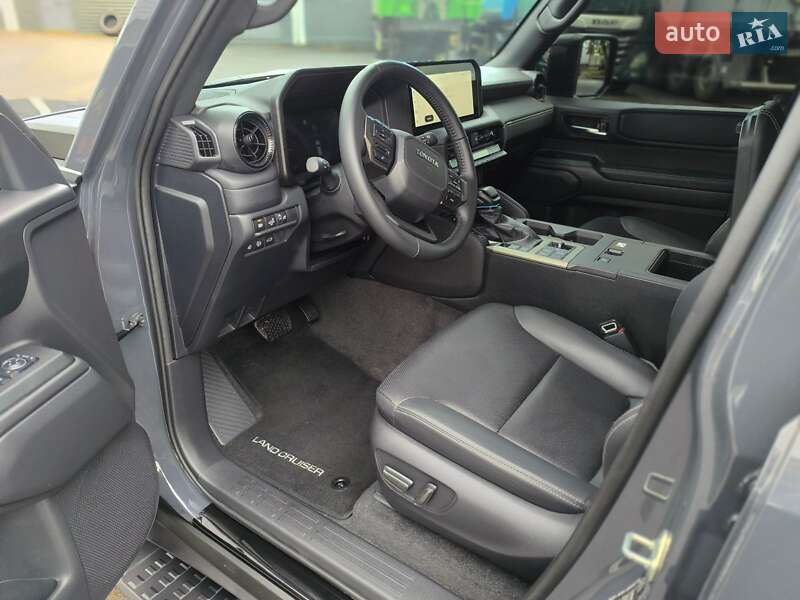 Внедорожник / Кроссовер Toyota Land Cruiser Prado 2025 в Джулинке