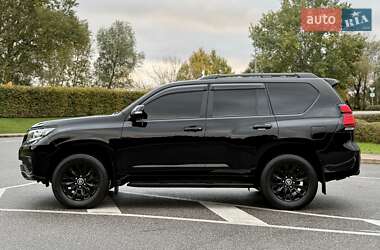 Внедорожник / Кроссовер Toyota Land Cruiser Prado 2020 в 