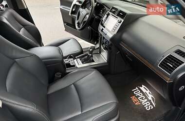 Внедорожник / Кроссовер Toyota Land Cruiser Prado 2020 в 