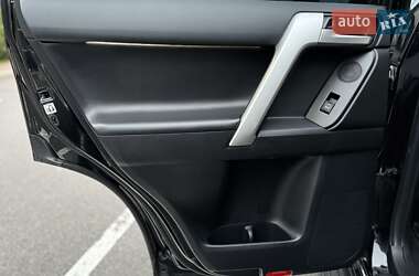 Внедорожник / Кроссовер Toyota Land Cruiser Prado 2020 в 