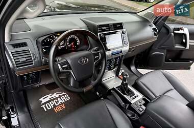 Внедорожник / Кроссовер Toyota Land Cruiser Prado 2020 в 
