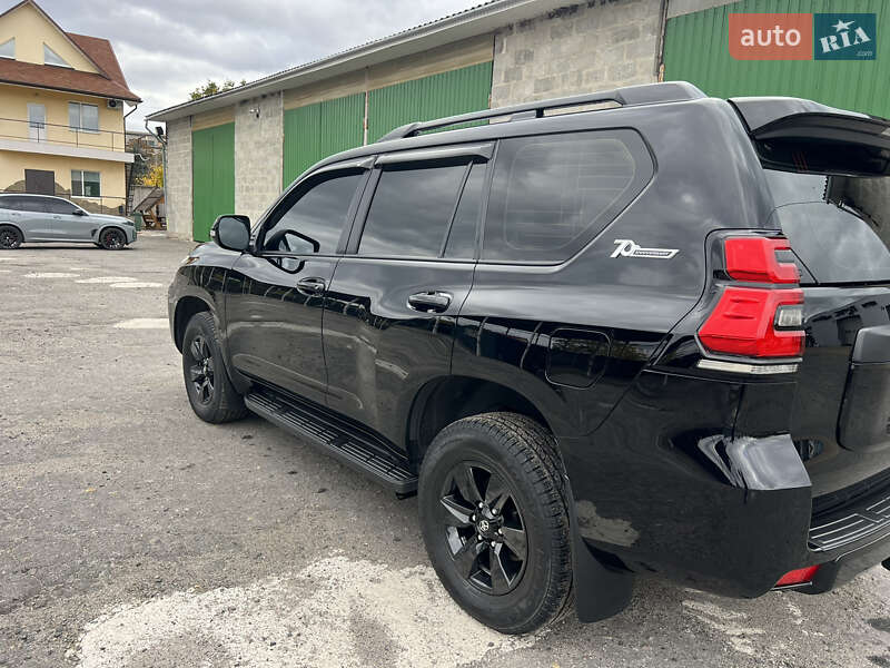 Внедорожник / Кроссовер Toyota Land Cruiser Prado 2019 в Полтаве